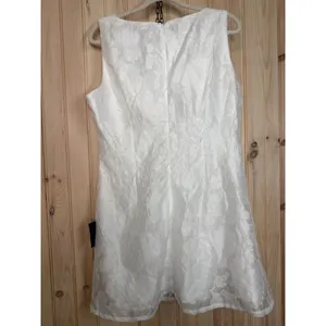 NWT Lulus Exquisite Moments White Floral Jacquard Sleeveless Mini Dress Size M thumbnail 5