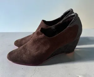 DONALD J PLINER Ferny Brown Suede Wedges Size 7 thumbnail 1