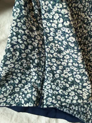 Abercrombie Floral Navy Puff Sleeve Top thumbnail 4