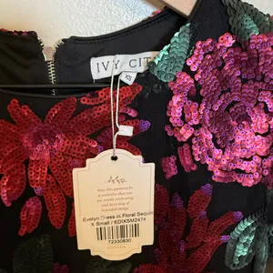 Ivy City Co Evelyn Dress in‎ Floral Sequin thumbnail 4