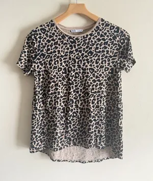Zara Leopard Print Tee T‎ Shirt Womens Small Brown Short Sleeve Basic Casual thumbnail 1