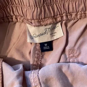 Universal Threads Mid Rise Drawstring Soft Flowy Short Blush Pink, Sz M thumbnail 4