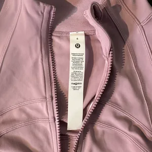 Lululemon Define Cropped Jacket NULU ROSE BLUSH SZ 6  Mint EUC thumbnail 11
