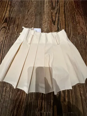 AKIRA NWT CREAM Pleated Mini Skirt thumbnail 3