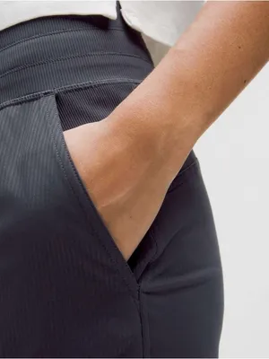 Lululemon NWT Dance Studio Mid Rise Black Night Jogger Size 6 thumbnail 3