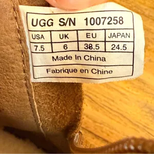 UGG Volta Ankle Brown Suede Booties Size 7 thumbnail 11