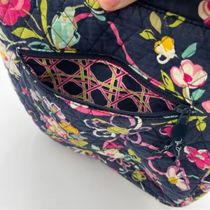 Vera Bradley “Floral Ribbons” Crossbody Hipster Bag Purse Quilted Retired thumbnail 11
