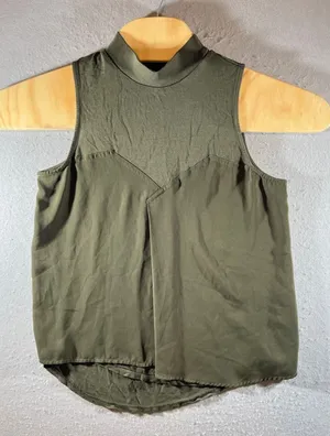 980 | Trouve Mixed Media Mock Neck Sleeveless‎ Chevron Tank Olive Green Womens M thumbnail 1