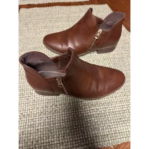 Royu Sophia Women's‎ Booties with Block Heel, Size 7m Brown with Side Zippers thumbnail 3