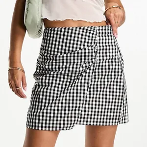 Hollister Poplin Gingham Mini Skirt Women's Medium Black White Checks‎ Preppy thumbnail 1