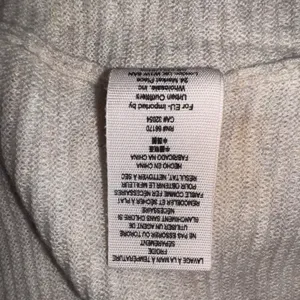 Free People Starman Cream Ribbed Bell Sleeve V‎ Neck Pullover Sweater L thumbnail 8