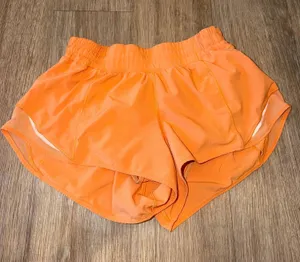 Lululemon Hotty Hot Shorts 2.5" thumbnail 1