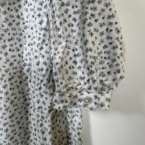 Croft & Barrow Intimates Womens XL White Grey Floral Cotton Flannel Nightgown thumbnail 5