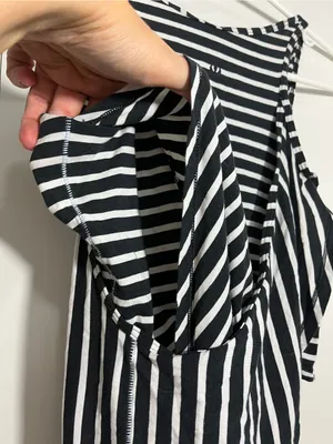 Lululemon Size 2 Black White Striped Racerback Tank Top thumbnail 6