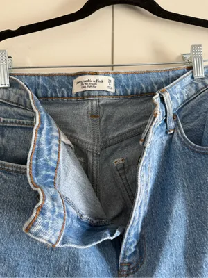 Abercrombie 90s straight ultra high rise thumbnail 5