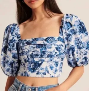 Abercrombie + Fitch Emerson Blue White Floral Smocked Puff Sleeve Top Size XL thumbnail 1