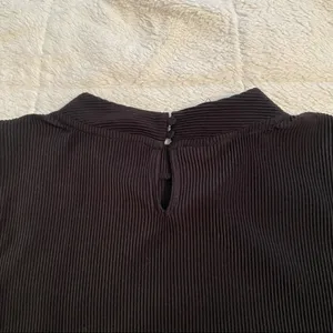 Alfani Textured Keyhole-Back Sleeveless Top thumbnail 4