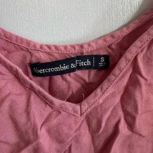 Abercrombie & Fitch Dusty Rose Pink Camisole Size Small thumbnail 3