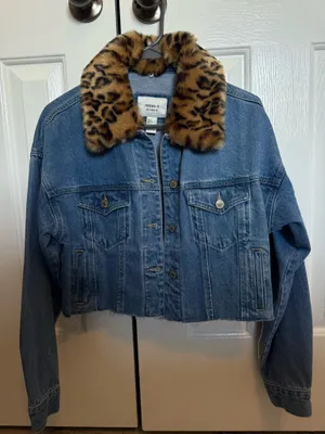 Forever 21 Cheetah Denim Jacket Fur thumbnail 1
