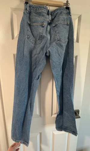 Ripped Jeans thumbnail 2