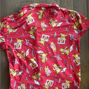 Disney Red Ladies Winnie the Pooh Print Pajamas Set XS - FITS LIKE A SMALL thumbnail 8