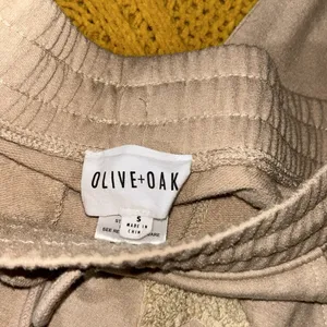 Olive + Oak Size S Beige Embellished Sweatpants thumbnail 5