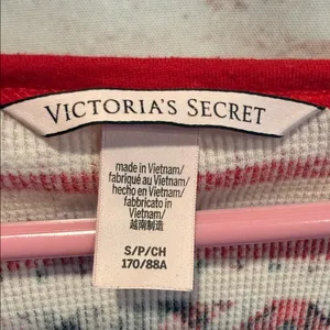 Victoria's Secret Red and Black Patterned Long Sleeve Top thermal scoop neck thumbnail 2