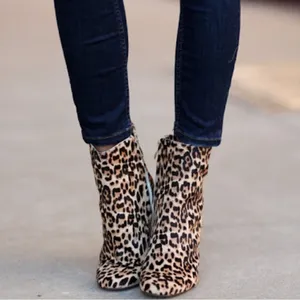 Sam‎ Edelman Corra Leopard Booties Size 8.5 B82 thumbnail 2