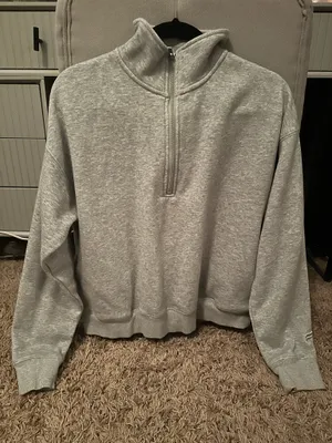 Cropped Fabletics Sweatshirt thumbnail 1