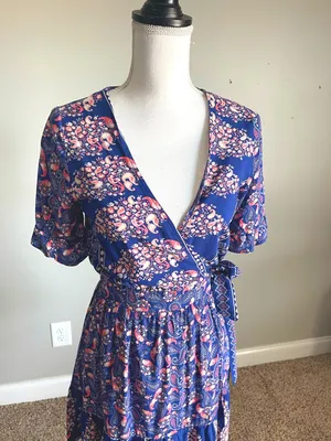 DEBBIE DABBIE | Blue & Pink Floral Print Wrap Mini Dress Sz 8 thumbnail 3