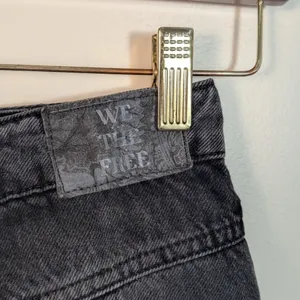 Free People - Faded Black Midnight Sun Mid Rise Denim Mini Skirt/Skort Size 25 thumbnail 10