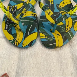 Havaianas with Banana Design thumbnail 4