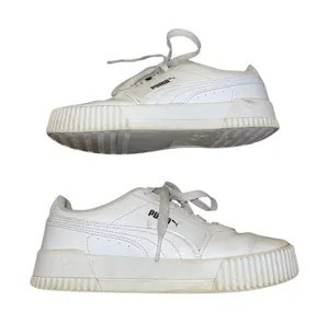 Puma Carina Bold Sneakers Size 6 Tennis Shoes Classic Athletic Walking Casual thumbnail 1