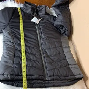 Fossa Women’s Black Puffer Jacket Size Medium thumbnail 8