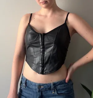 Shein Black Faux Leather Crop Top Corset Adjustable Spaghetti Straps Halloween S thumbnail 1