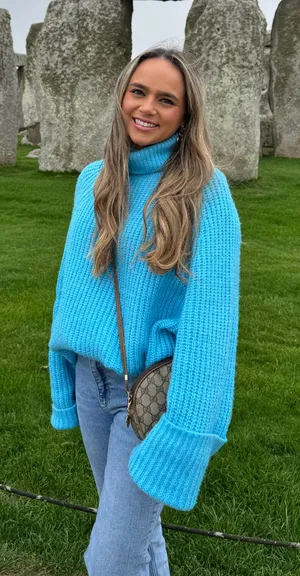Blue Sweater Size L thumbnail 1