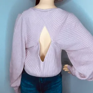 Free People Rose Pink Cropped Plunging VNeck Sweater Size Large thumbnail 5