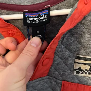 Patagonia organic cotton quilt snap t-pullover drifter grey/coral sz M thumbnail 3