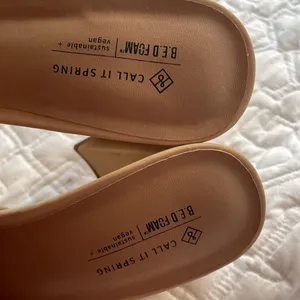 Call it spring NEW Floraa Chain Block Heel Sandal Bone Beige Color Size 11 thumbnail 6