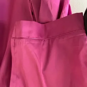 Juicy Couture Sz XL Hot Pink Satin Pajama‎ Pants Joggers Lounge Pull On thumbnail 4