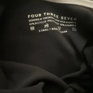 437 The Onesie in Black & Creme XS thumbnail 5
