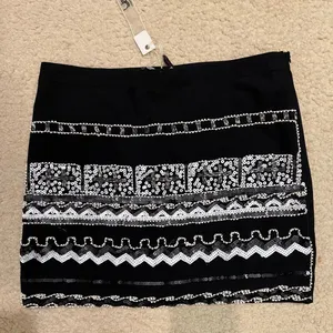 NWT Ya Los Angeles Beaded Black Mini Skirt NWT Size small thumbnail 2