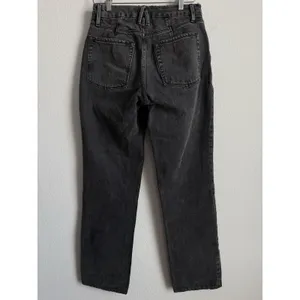 Good American Good‎ 90s Chic Relaxed Jeans Washed Black Single Knee Slash 2/26 thumbnail 9