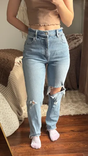 Abercrombie jeans thumbnail 1