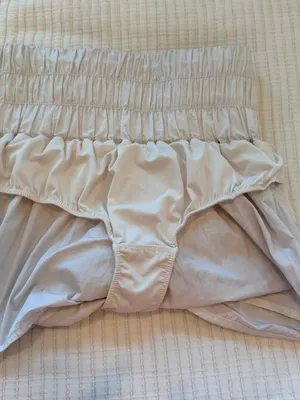 FP Movement Smocked Waist White Women’s Athletic Running Shorts Size Small thumbnail 6
