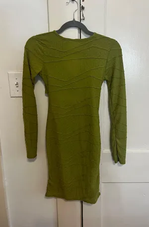 Pretty Little Thing Green Bodycon Mini Dress thumbnail 5