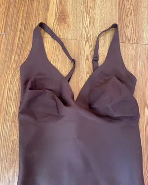 SKIMS unlined plunge thong bodysuit NWT Size xl thumbnail 9