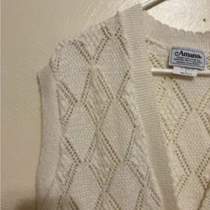 🧶 Vintage Amana Woolen Mill White Knit Button Front Sweater Vest | Size L thumbnail 7