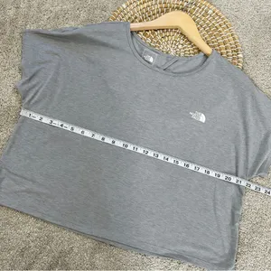 The North Face Wander Keyhole Crossback Crew Neck Shortsleeve Shirt in Gray L thumbnail 11
