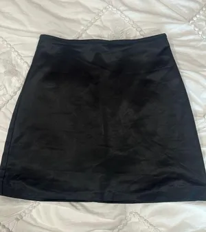Aritzia Wilfred Black Satin Skirt thumbnail 1